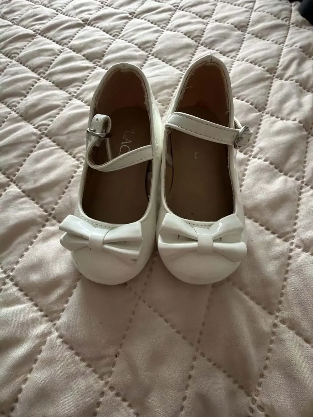 The Children's Place Girls' White Patent Mary Jane Dress Shoes with Bow